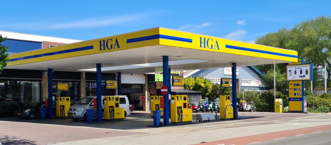 "Ontdek het voordelige Fieten Olie tankstation in Alkmaar voor de beste brandstofprijzen! Bij ons ben je altijd verzekerd van de laagste prijzen voor brandstoffen. Tank met vertrouwen en bespaar op je brandstofkosten bij Fieten Olie in Alkmaar!"